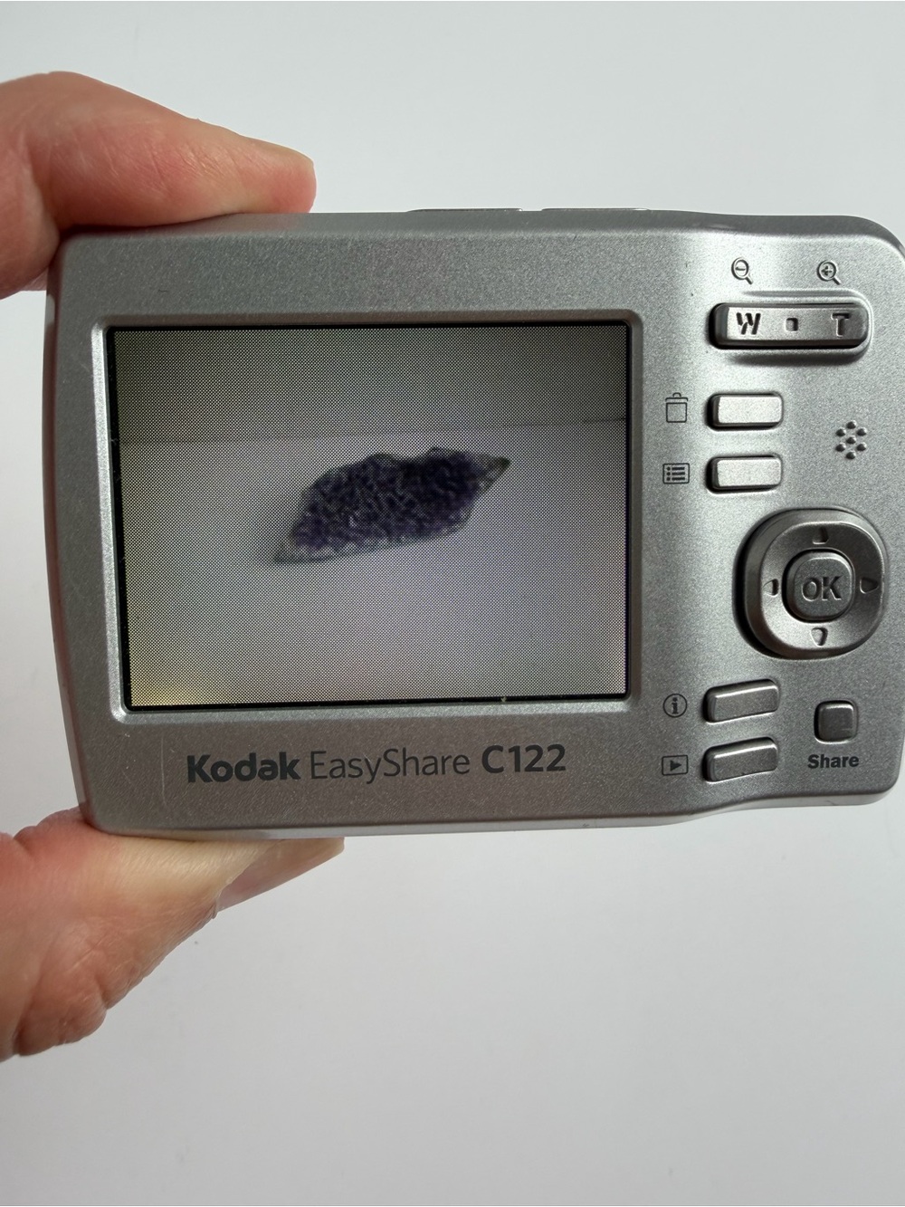 Kodak EasyShare C122 8.1 MP Digital Camera Silver w/ 1G Mem Card Tested & Works - Picture 11 of 11
